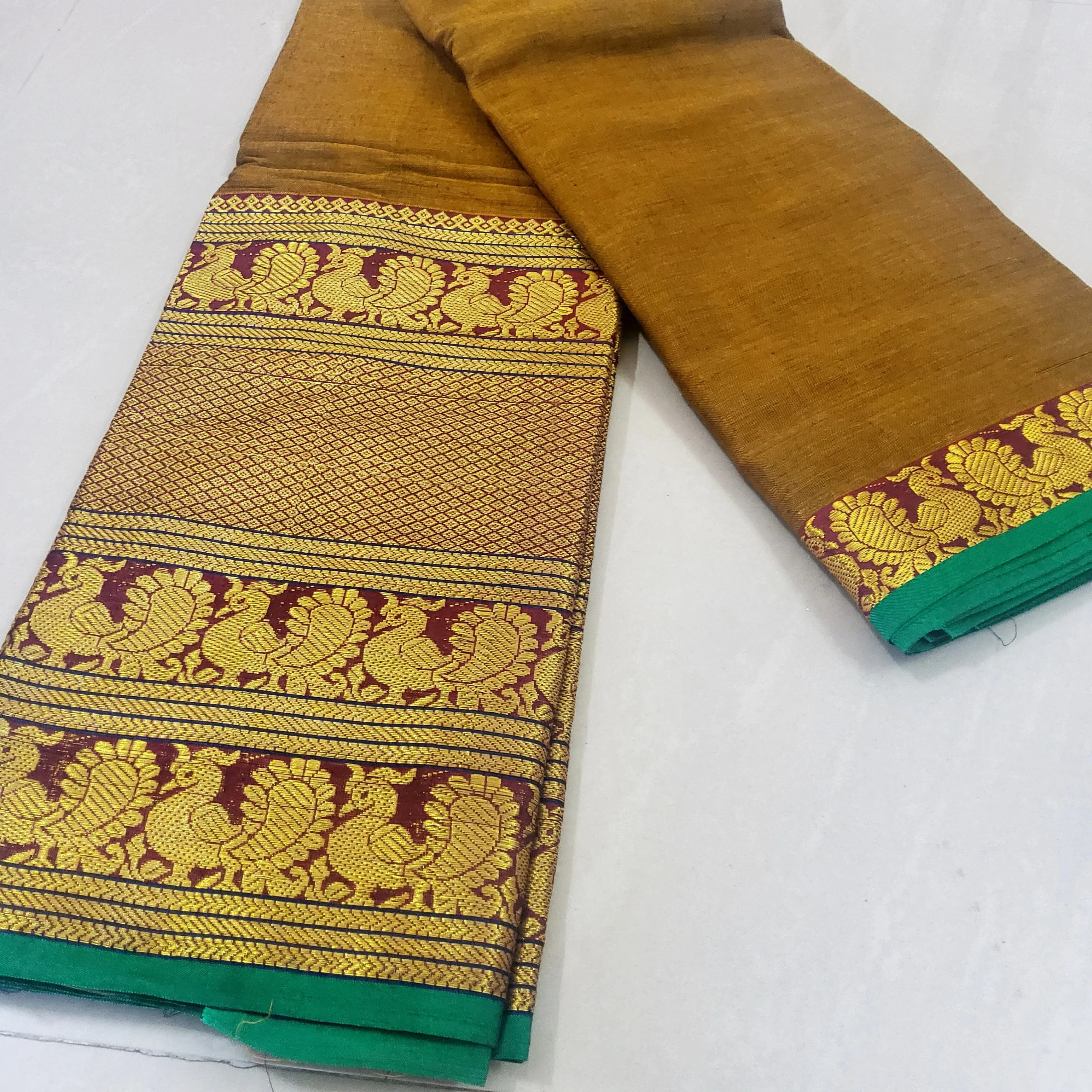 Narayanpet Cotton Saree with Broad Kanchi Border