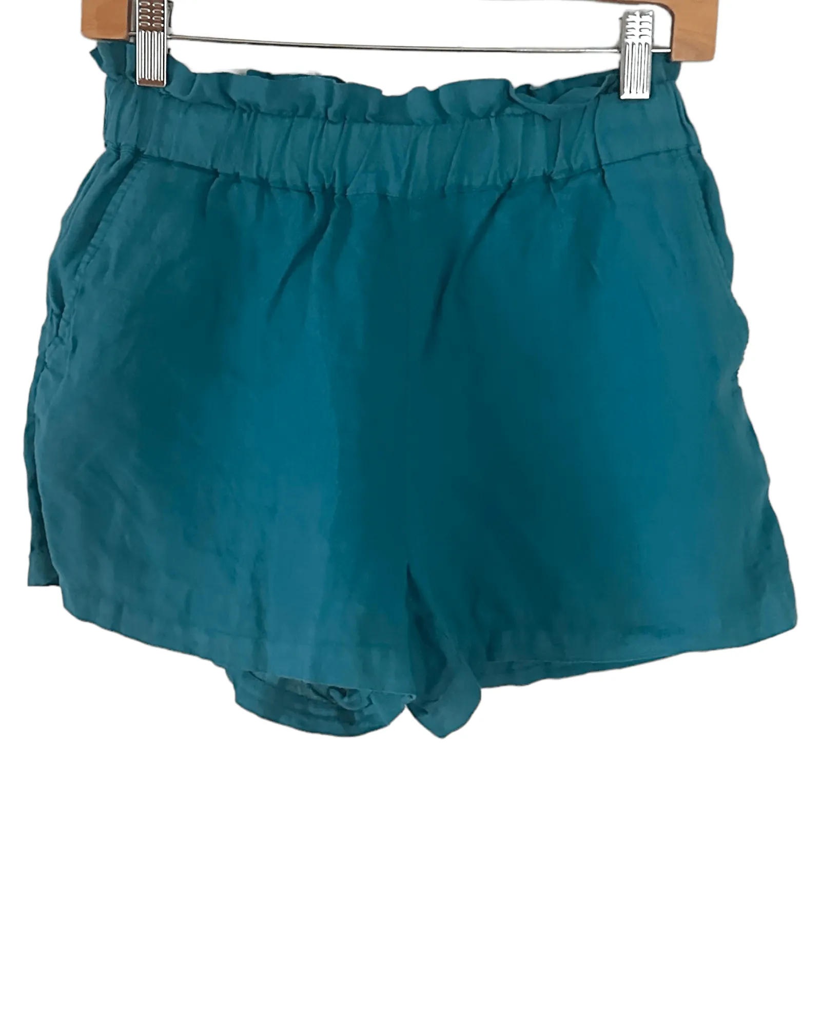 Warm Autumn Spruce Linen Shorts